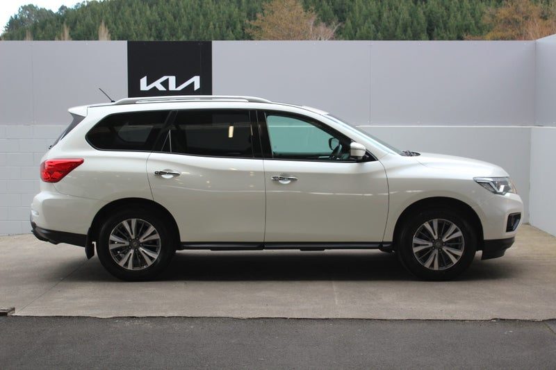 2017 Nissan Pathfinder ST-L 3.5 4WD Auto, photo 2