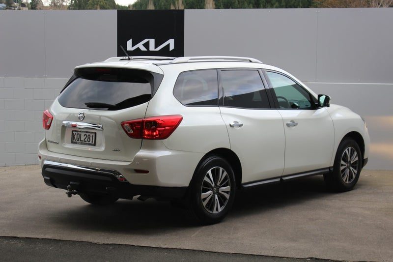 2017 Nissan Pathfinder ST-L 3.5 4WD Auto, photo 3