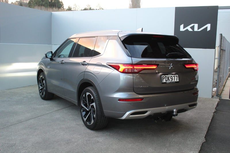 2022 Mitsubishi Outlander VRX 2.4 PHEV 4WD Auto, photo 3