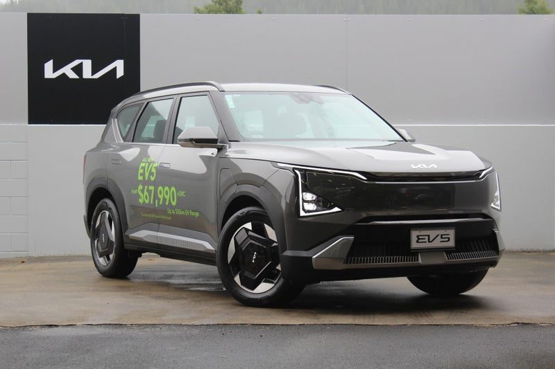 2026 Kia EV5 Light 2WD Long Range SUV, main photo