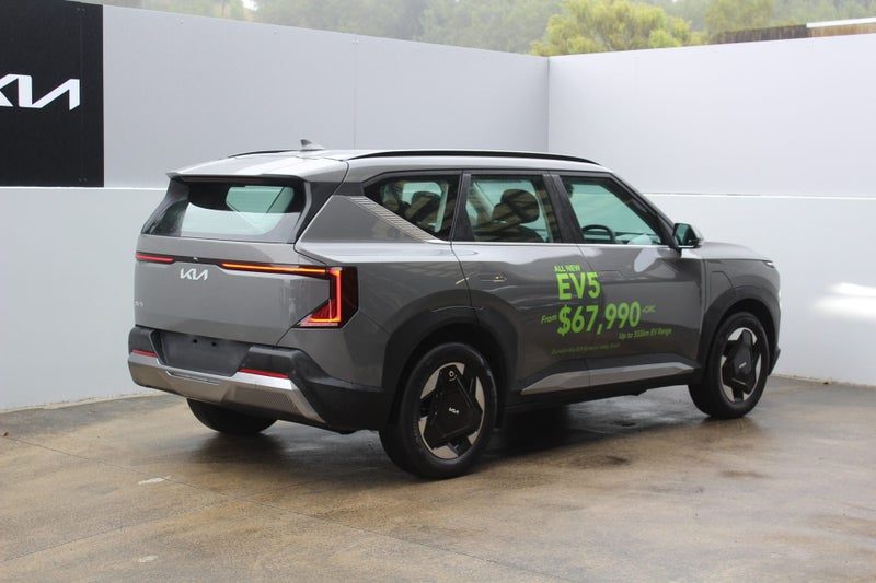 2026 Kia EV5 Light 2WD Long Range SUV, photo 3