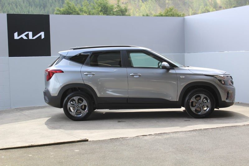 2026 Kia Seltos LX 2.0 SUV, photo 2