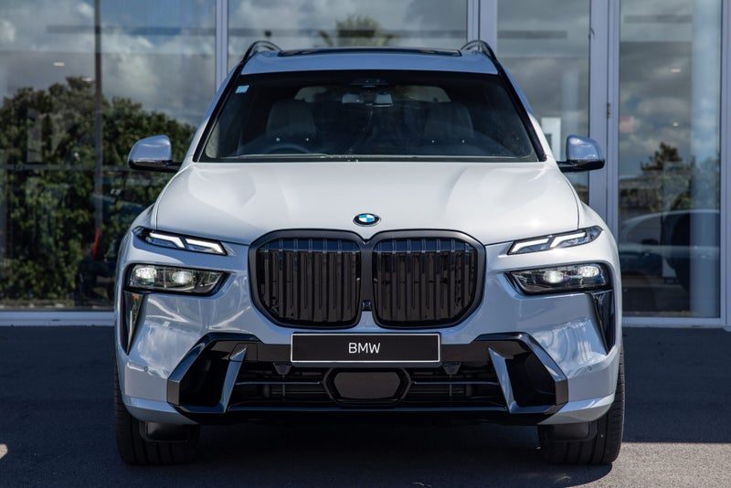 2026 BMW X7 xDrive40d, photo 2