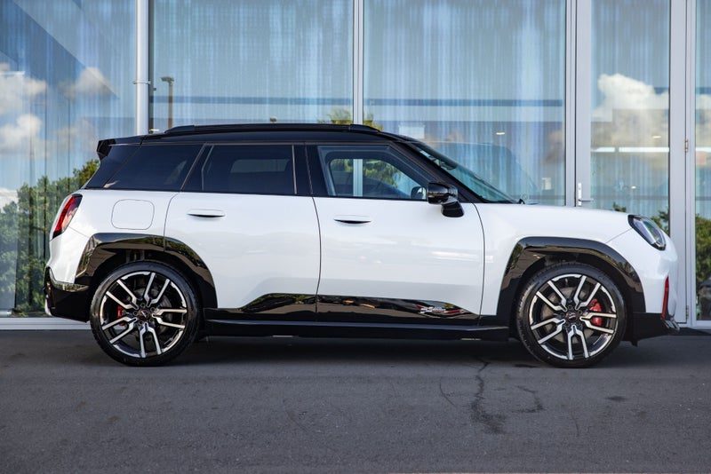 2026 MINI Aceman JCW E Full electric, photo 3
