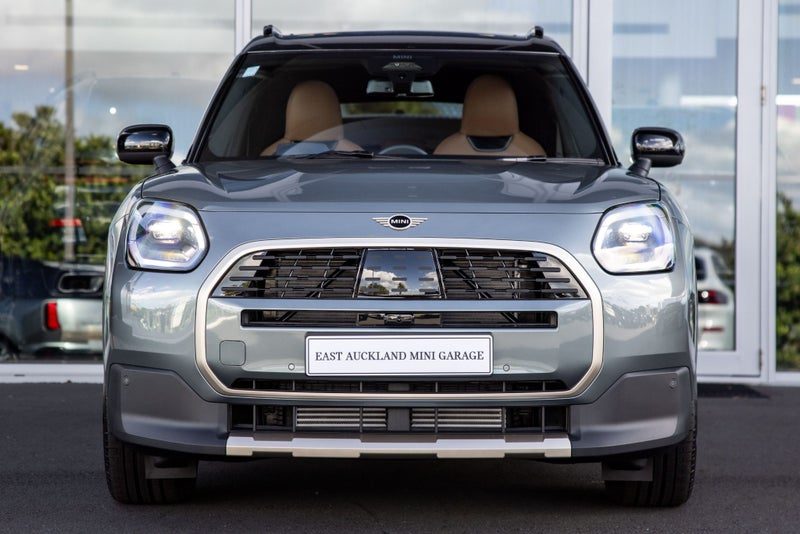 2026 MINI Countryman C Favoured, photo 2