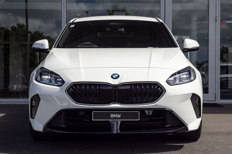 2026 BMW 120i 120, photo 2