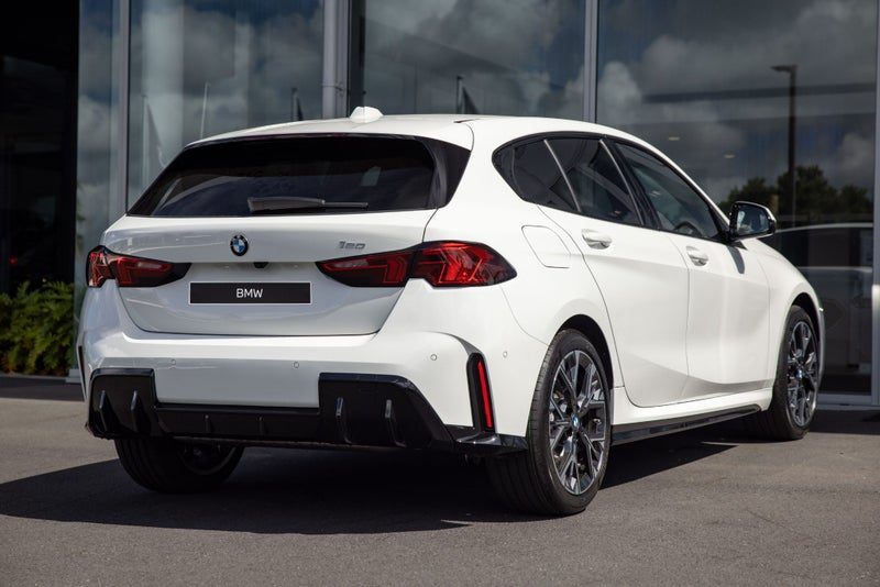 2026 BMW 120i 120, photo 3