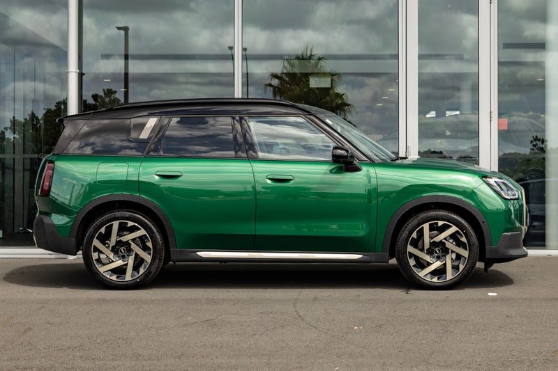 2026 MINI Countryman Countryman C Favoured, photo 3