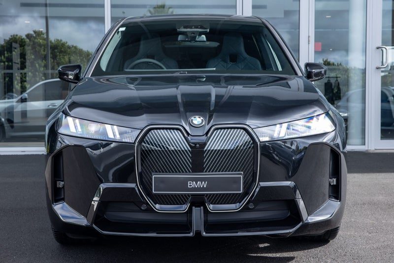 2026 BMW iX xDrive45, photo 2