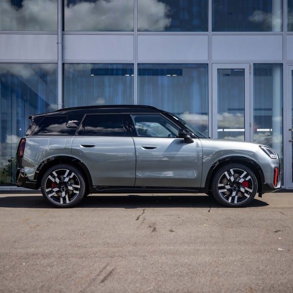 2026 MINI Countryman JCW ALL4 Favoured (High Spec), photo 3