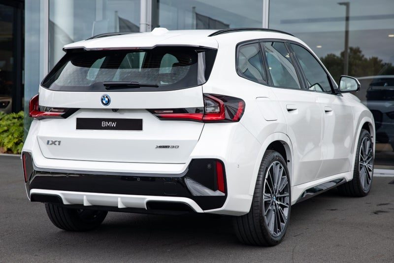 2026 BMW iX1 ix1 xDrive30, photo 3