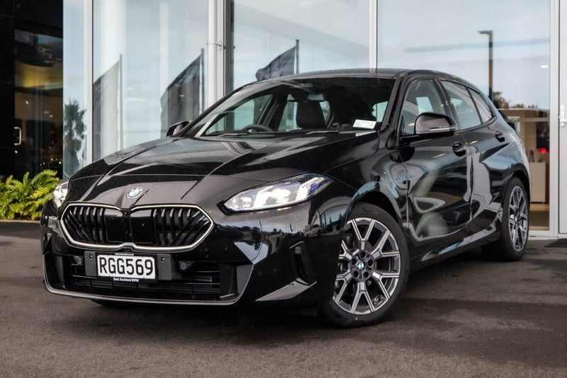 2025 BMW 120i Hatch, main photo