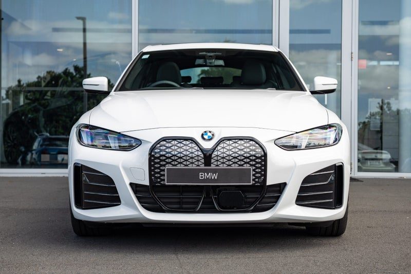 2026 BMW i4 i4 edrive40, photo 2