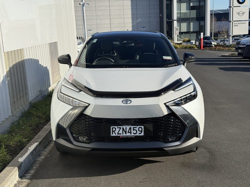 2026 Toyota C-HR Limited, photo 3