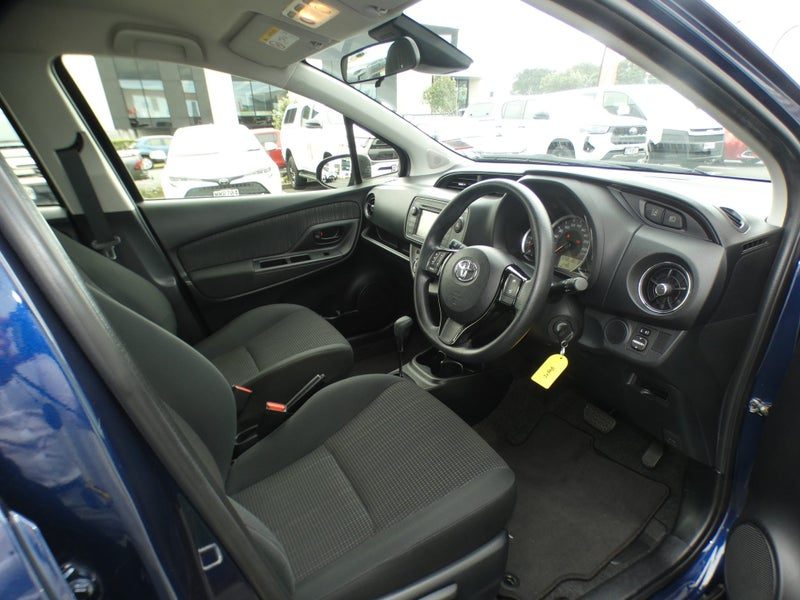 2020 Toyota Yaris GX 1.3, photo 2