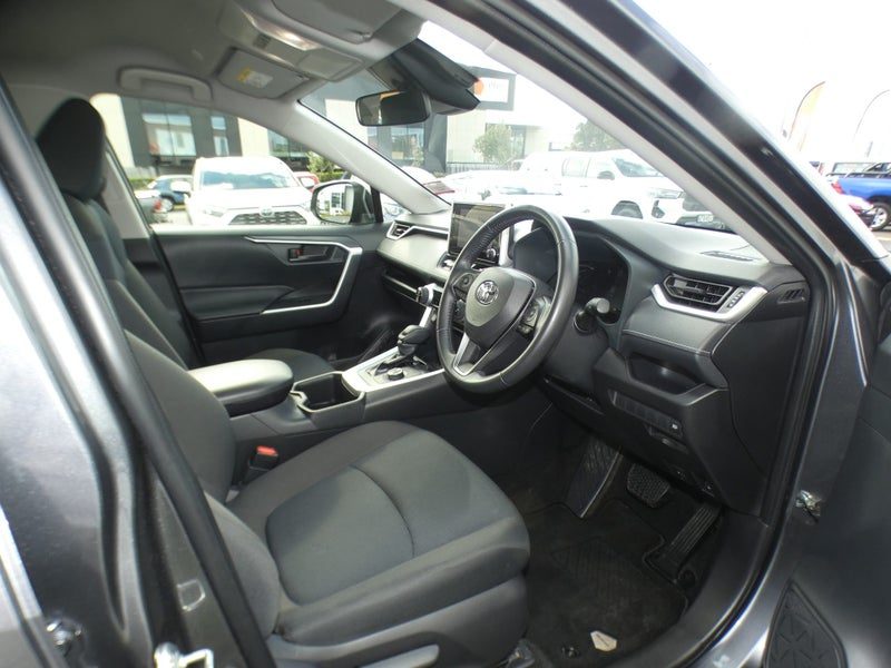 2024 Toyota RAV4 GX, photo 2