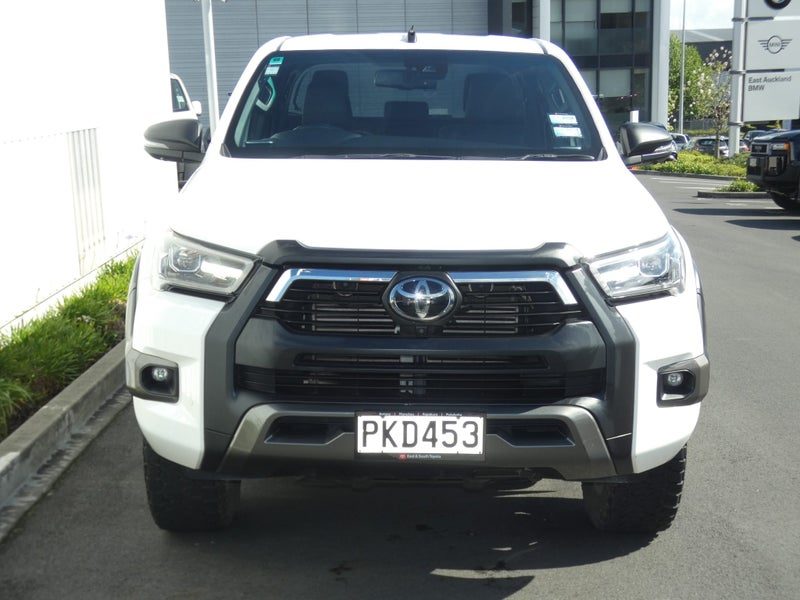 2022 Toyota Hilux SR 5 Cruiser, photo 3