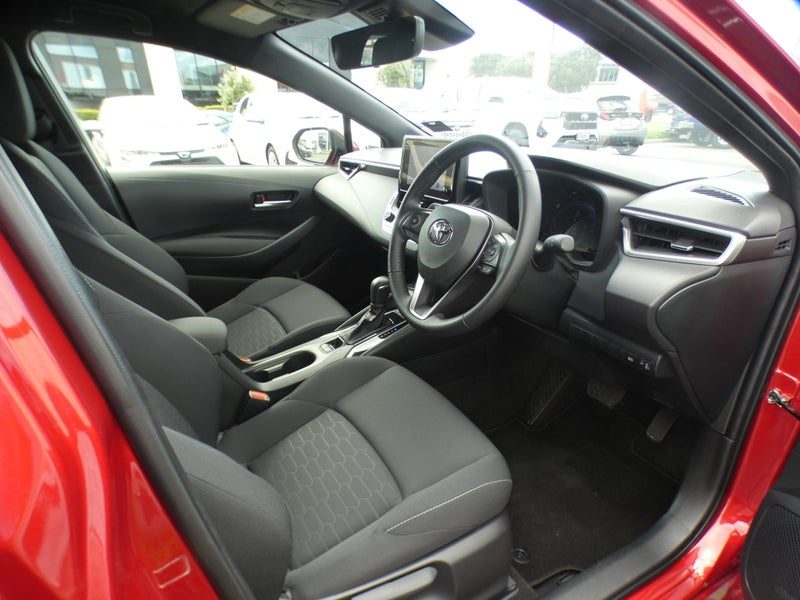 2025 Toyota Corolla SX 1.8P HEV CVT FWD HB/5D/5S, photo 2