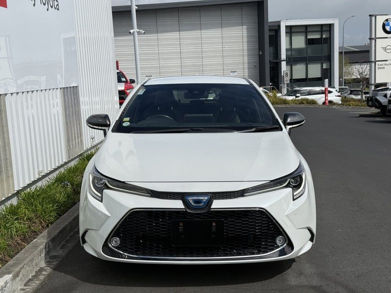 2021 Toyota Corolla Touring, photo 3