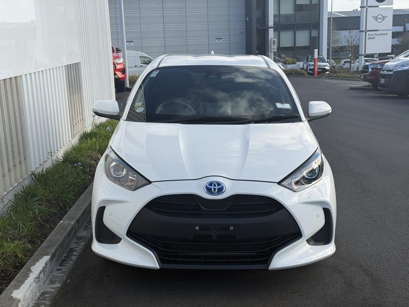 2021 Toyota Yaris X, photo 3