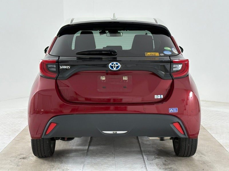 2020 Toyota Yaris 1.5 Hybrid Z 5 Dr Hatch CVT 2WD, photo 3