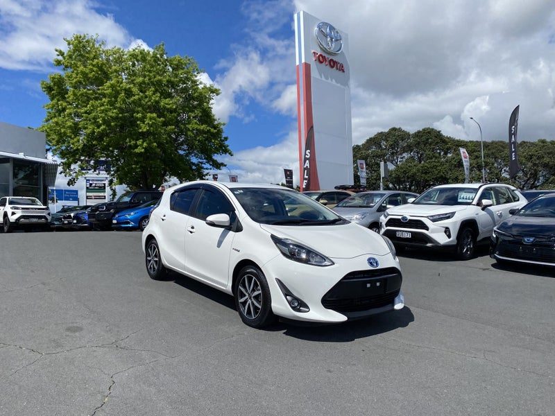 2017 Toyota Aqua G