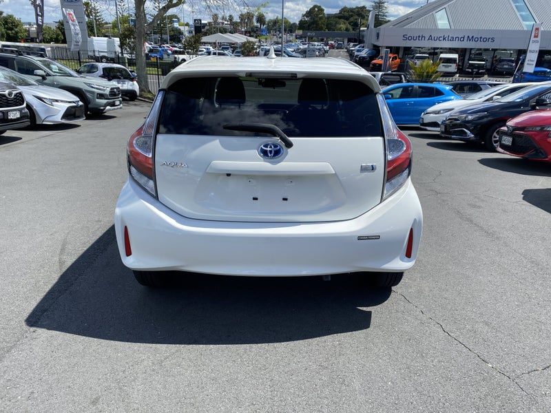 2017 Toyota Aqua G, photo 3