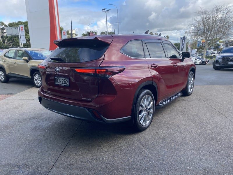 2025 Toyota Highlander Limited ZR, photo 2
