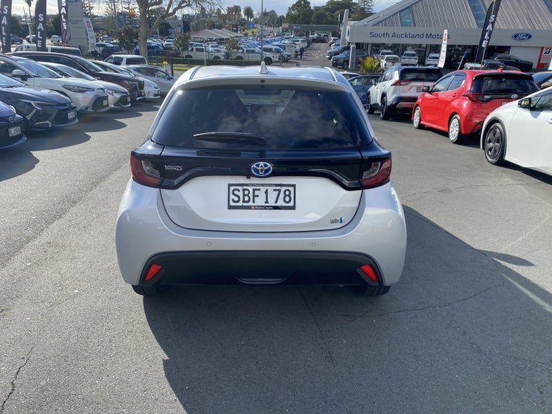 2021 Toyota Yaris 1.5 Hybrid X, photo 3