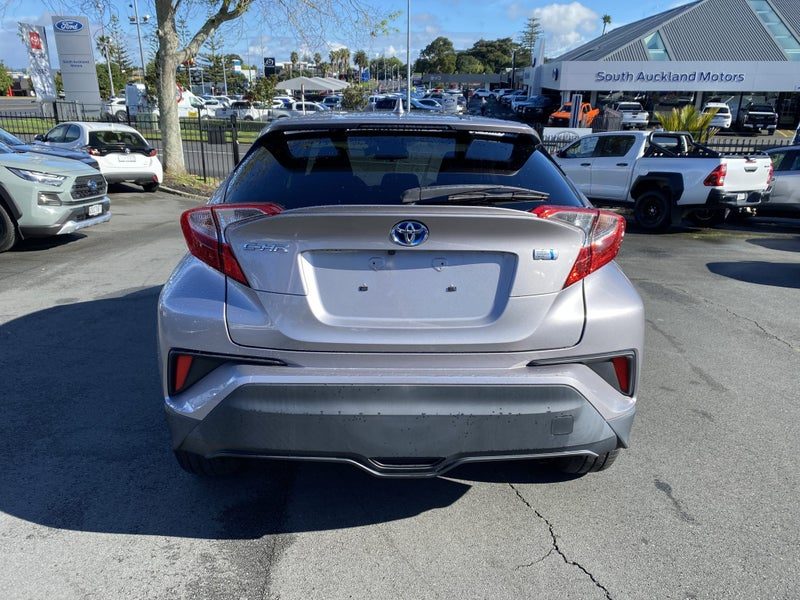 2017 Toyota C-HR S, photo 3