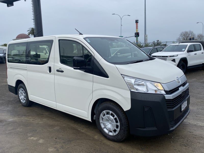 2026 Toyota Hiace ZR 2.8DT 6AT RWD GVN/5D/2S