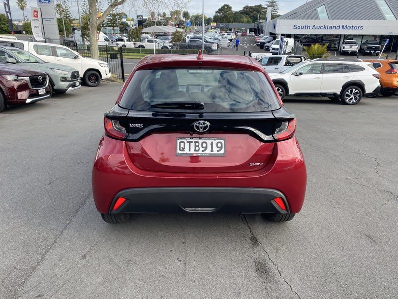 2024 Toyota Yaris GX 1.5P Hybrid, photo 3