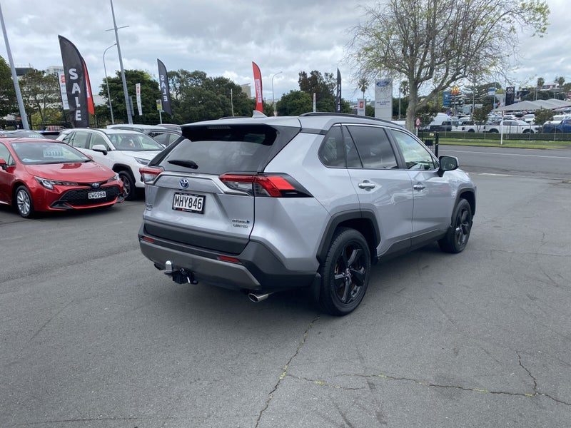 2019 Toyota RAV4 Limited, photo 2