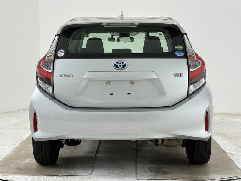 2021 Toyota Aqua 1.5 L 5Dr Hatch, photo 3