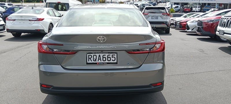 2026 Toyota Camry GX 2.5P HEV ECVT FWD, photo 3