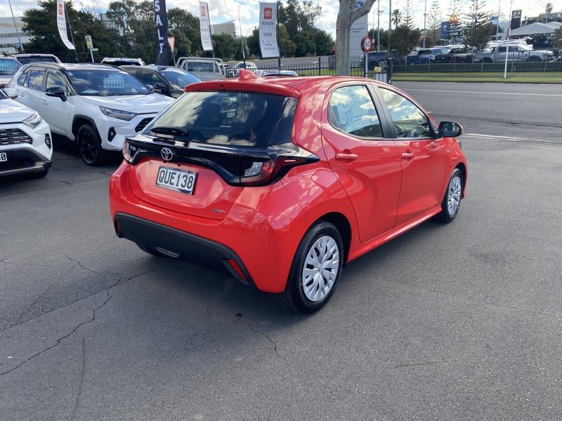 2024 Toyota Yaris GX 1.5, photo 2
