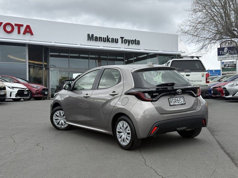 2025 Toyota Yaris GX 1.5, photo 2