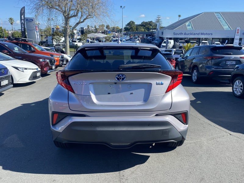 2019 Toyota C-HR 1.8 Hybrid G 5 Dr SUV CVT FWD, photo 3