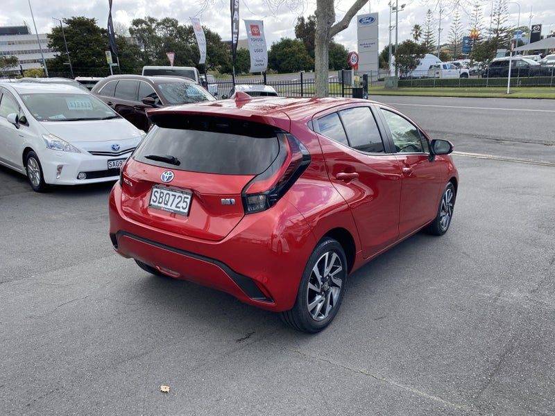 2021 Toyota Aqua 1.5 Hybrid Z 5 Dr Hatch CVT 2WD, photo 2