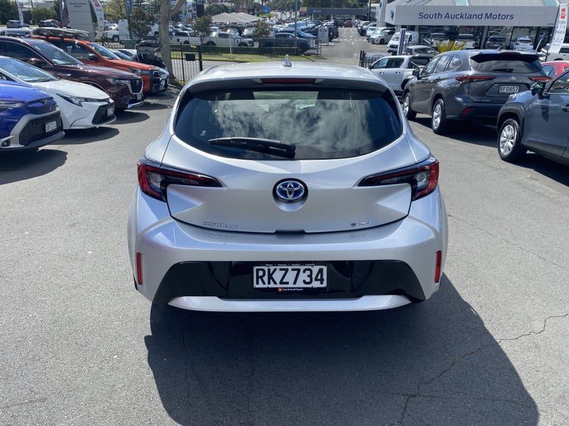 2025 Toyota Corolla GX 1.8, photo 3
