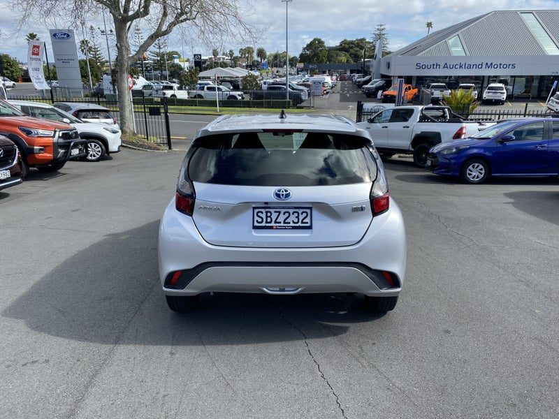 2023 Toyota Aqua 1.5 Hybrid B 5 Dr Hatch CVT 2WD, photo 3