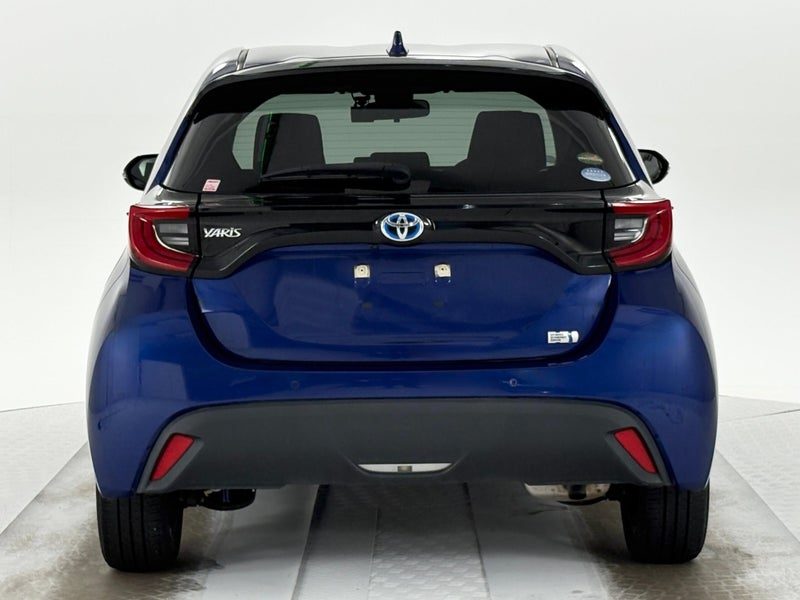 2020 Toyota Yaris 1.5 Hybrid Z 5 Dr Hatch CVT 2WD, photo 3