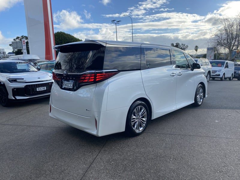 2026 Toyota Alphard Z 2.5P Hybrid 7 Seater Van, photo 2