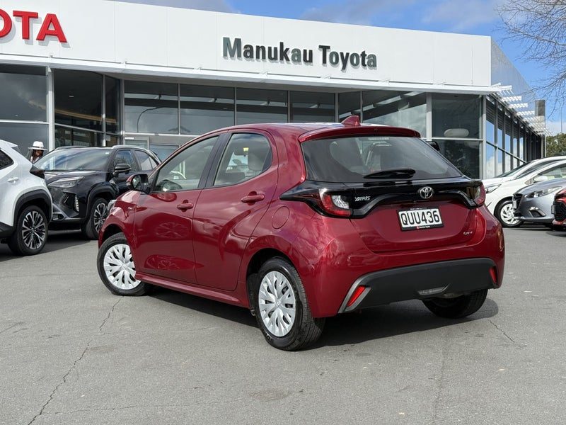 2024 Toyota Yaris GX 1.5P HV ECVT FWD, photo 3