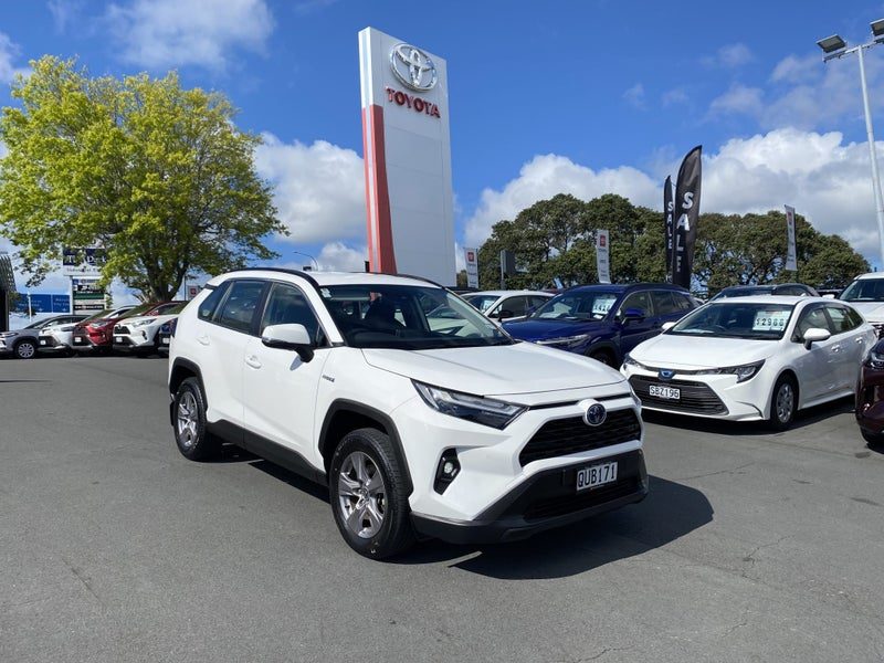2024 Toyota RAV4 GX 2.5P Hybrid