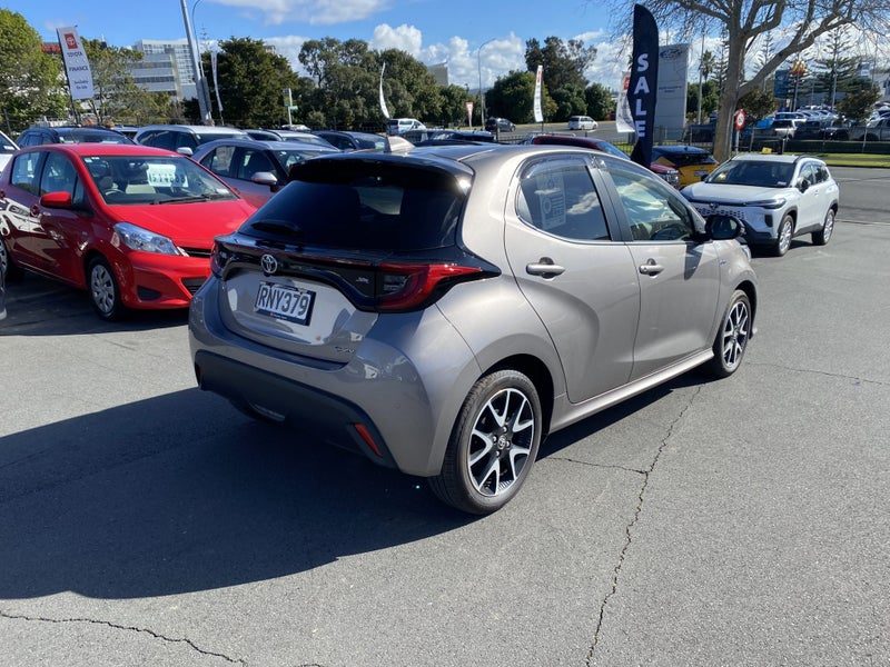 2025 Toyota Yaris ZR 1.5P HEV Hatch, photo 2