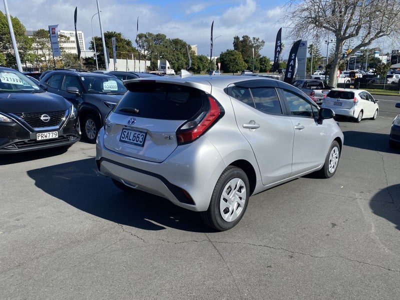 2023 Toyota Aqua 1.5 Hybrid X 5 Dr Hatch CVT 2WD, photo 2