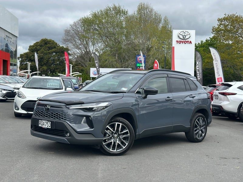 2026 Toyota Corolla Cross Limited, photo 3