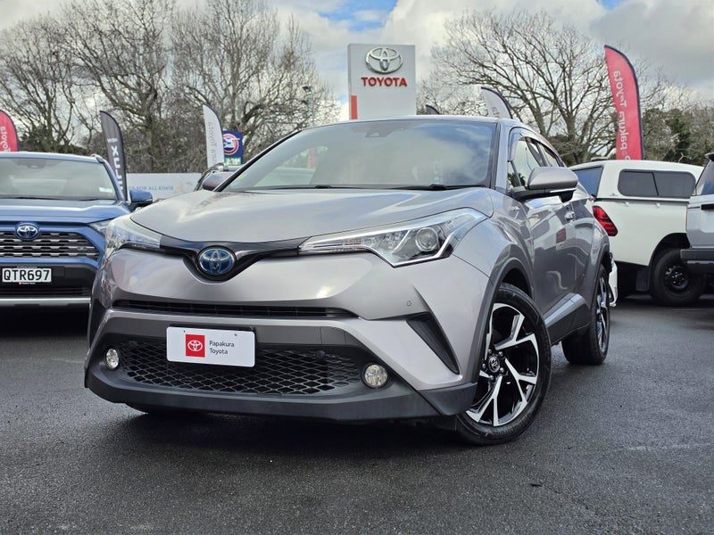 2018 Toyota C-HR 1.8 Hybrid G 5 Dr SUV CVT FWD, photo 3