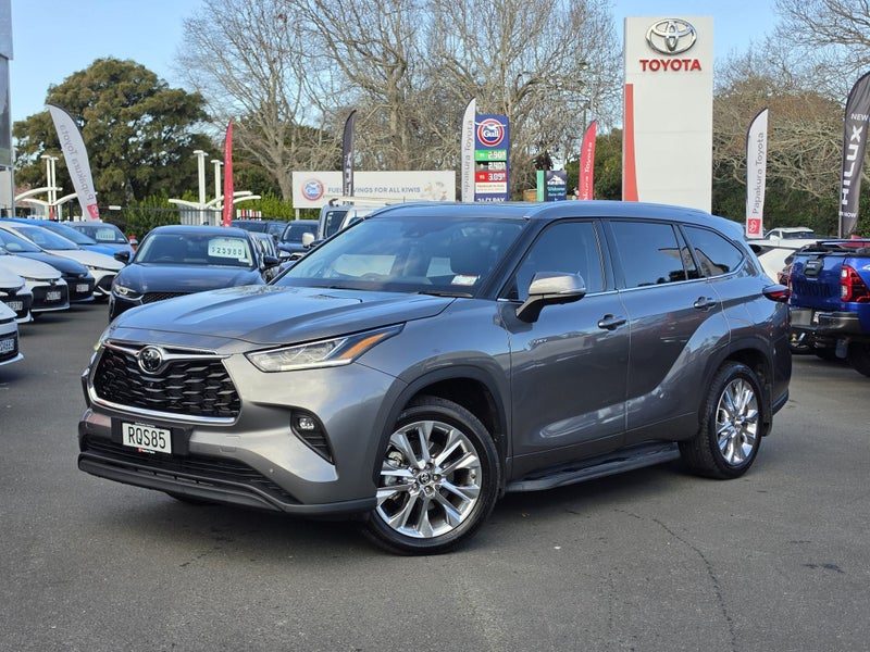 2026 Toyota Highlander Limited ZR, photo 2